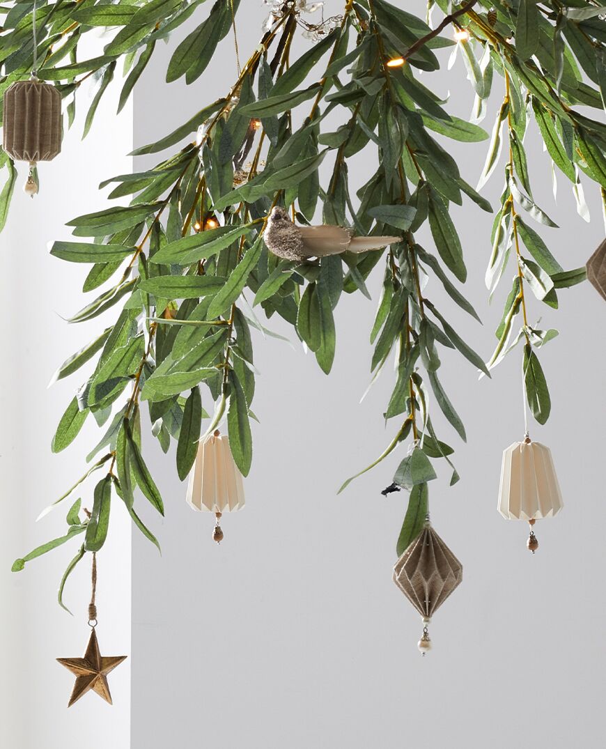 EUCALYPTUS LED HANGING FOLIAGE